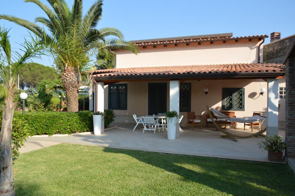 Villa Paola ฟอนตาเน บีอานเก ภายนอก รูปภาพ
